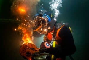 photo what is underwater welding